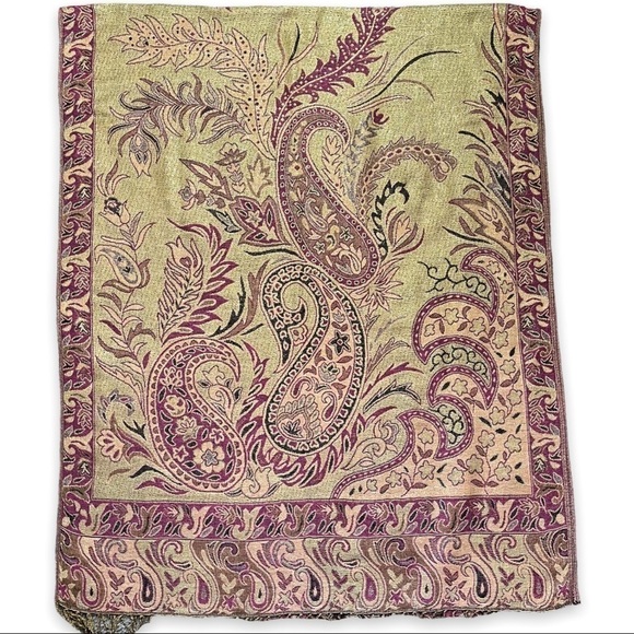 Paisley Print Metallic Gold and Magenta Tasseled Shawl - Picture 6 of 13
